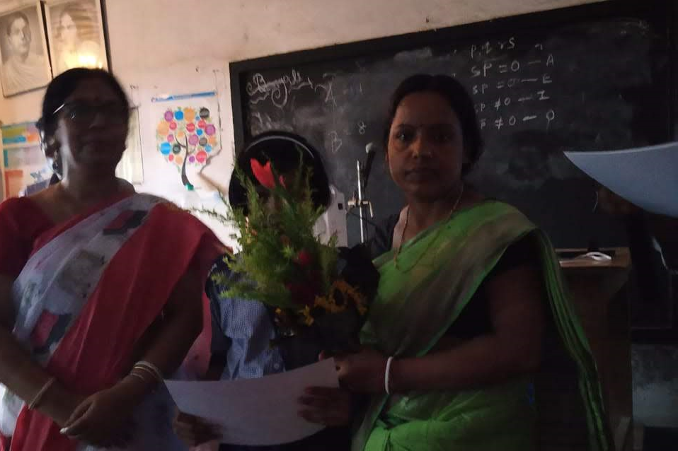 Case Study: Parents Meet at Karimpur School – Project “Learn to Read”