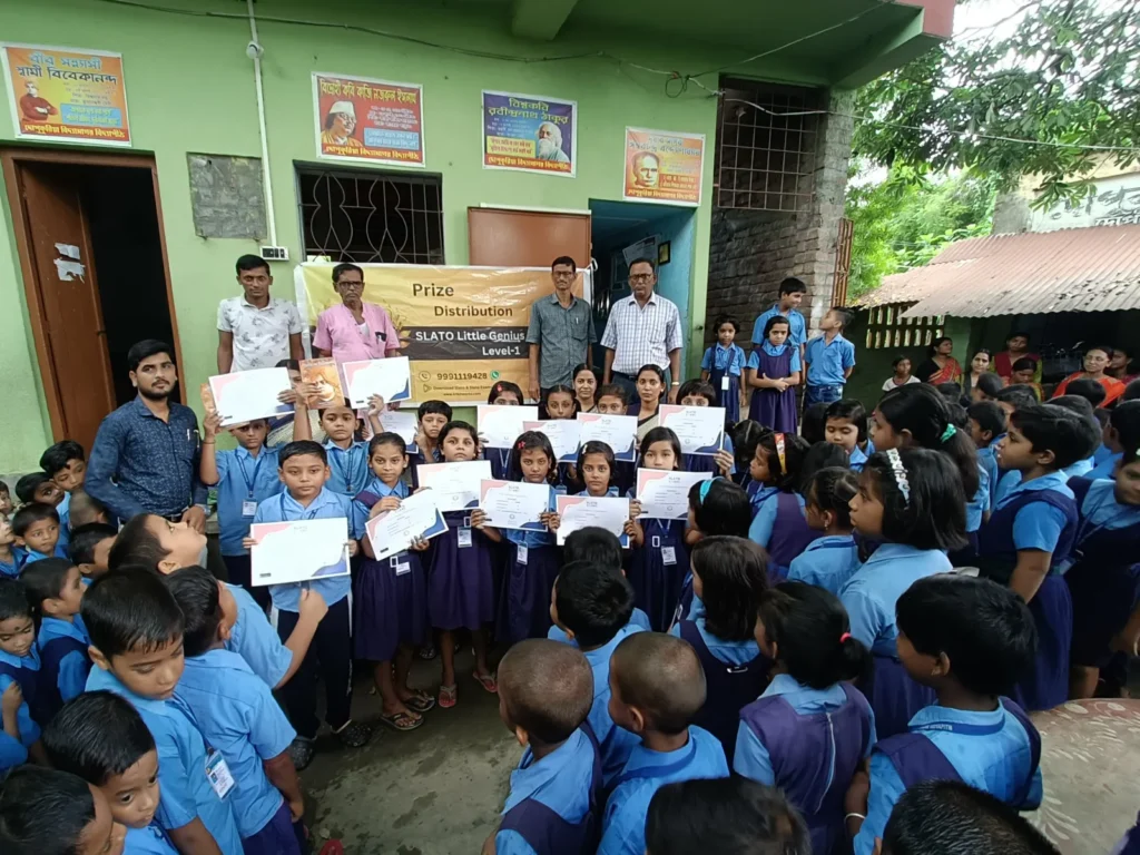 Prize distribution at Dopukuria Vidyasagar Vidyapith